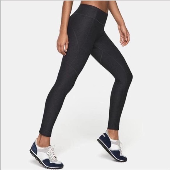 Outdoor Voices Warmup Leggings - Picture 3 of 9